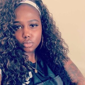 Meet your Posher, Brittney